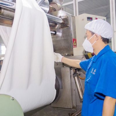 comprar Goma fluorada FKM curável a peróxidos certificada ISO9001 para mangueiras resistentes ao combustível online manufacture